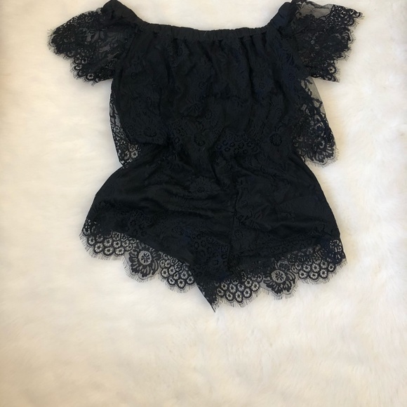Off the shoulder black lace romper - Picture 1 of 1
